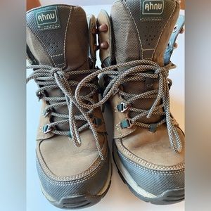Teva Ahnu Sugarpine Womens Waterproof Hiking Boots
